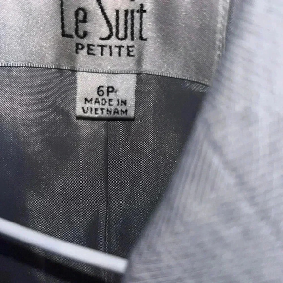 🆕 Le Suit Petite Gray Suit Jacket ~Size 6 - Picture 5 of 6